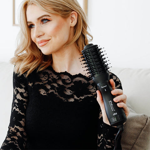 How to Achieve The Perfect Blowout With the Platform Blowout Brush ...