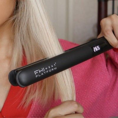 Flat Iron - Platform Titanium Sleek Pro Styler In use Showing Digital Temp